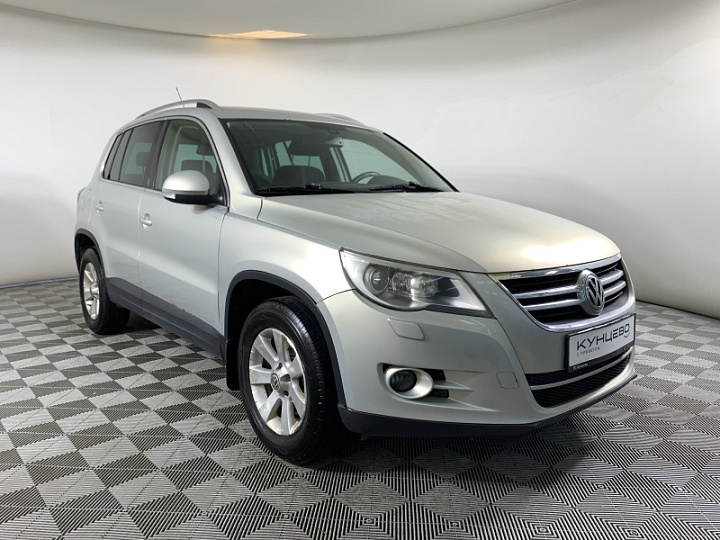 VOLKSWAGEN Tiguan 2, 2011 года, Автоматическая, Серебристо-желтый