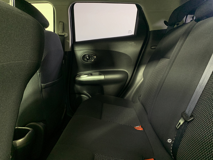NISSAN Juke 1.6, 2015 года, Вариатор, КРАСНЫЙ