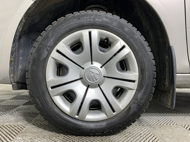 SKODA Fabia 1.2, 2014 года, Механика, БЕЖЕВЫЙ