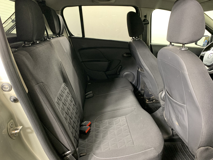 Renault Sandero 1.6, 2016 года, Механика, Бежевый