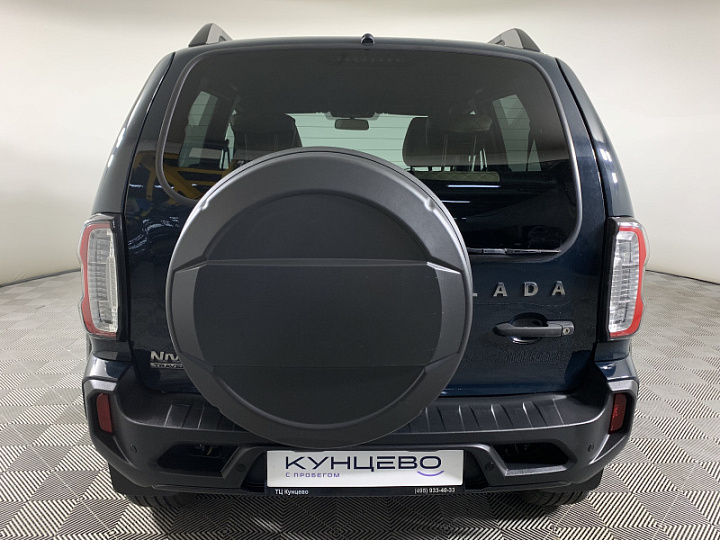 LADA (ВАЗ) Niva 1.7, 2022 года, mt, Зеленый