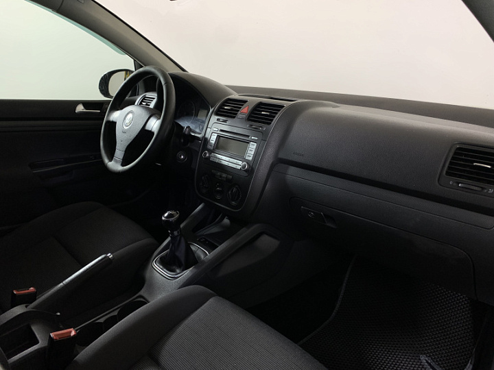 Volkswagen Golf 1.4, 2007 года, Механика, Черный