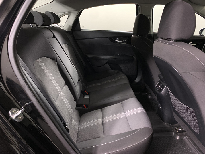 KIA Cerato 1.6, 2021 года, Автоматическая, ЧЕРНЫЙ