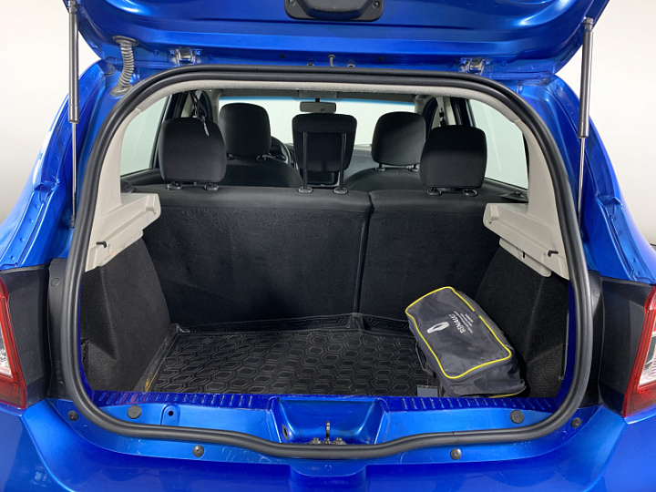 RENAULT Sandero 1.6, 2019 года, Механика, Светло-синий