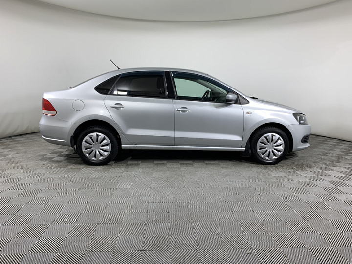 VOLKSWAGEN Polo 1.6, 2013 года, Механика, Серебристый