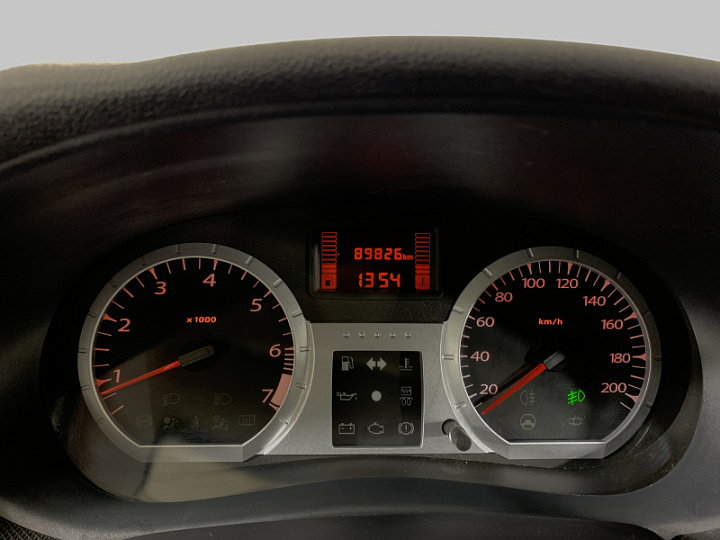 LADA (ВАЗ) Largus Cross 1.6, 2018 года, Механика, Серо-бежевый