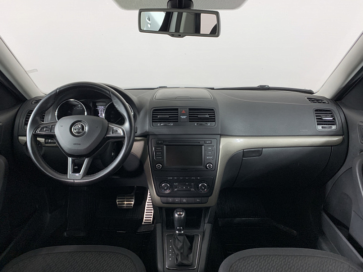 SKODA Yeti 1.8, 2014 года, Робот, Серебристый