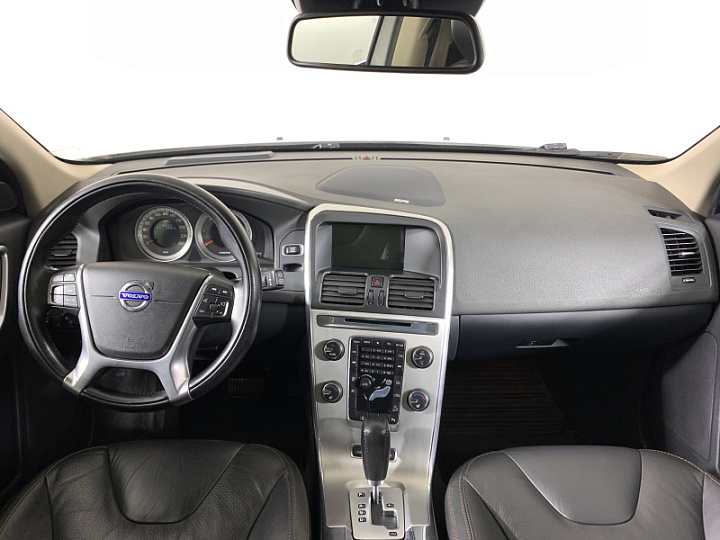 VOLVO XC60 2.4, 2012 года, Автоматическая, БЕЛЫЙ