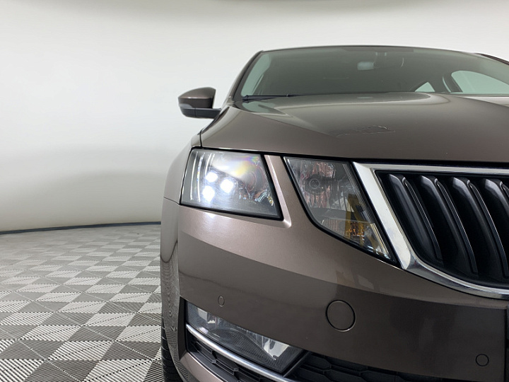 SKODA Octavia 1.4, 2019 года, Робот, КОРИЧНЕВЫЙ
