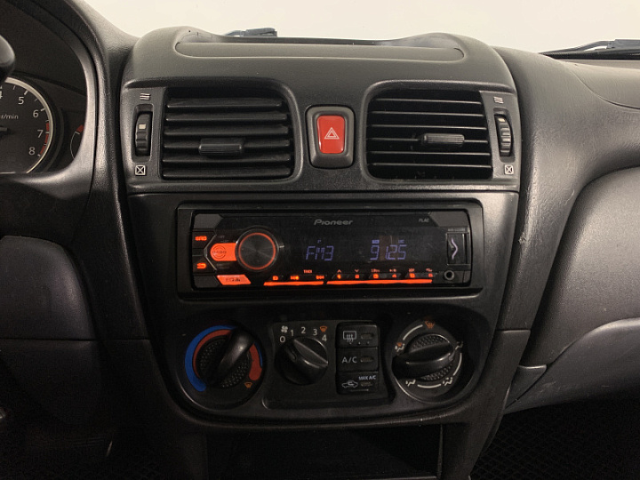 NISSAN Almera 1.8, 2004 года, Автоматическая, БЕЖЕВЫЙ