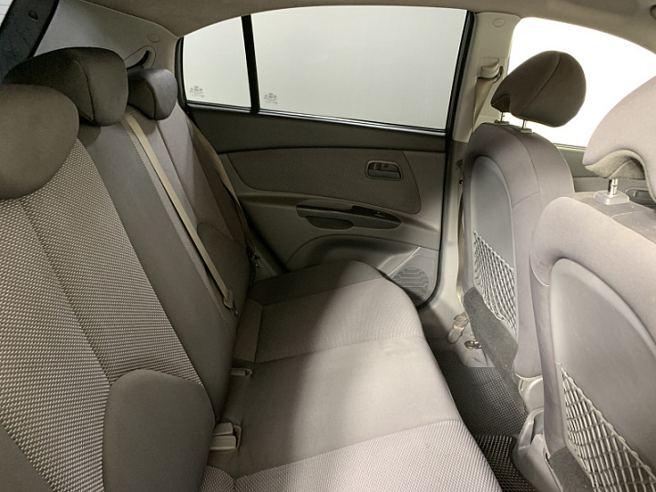 KIA Rio 1.4, 2010 года, Механика, БЕЛЫЙ