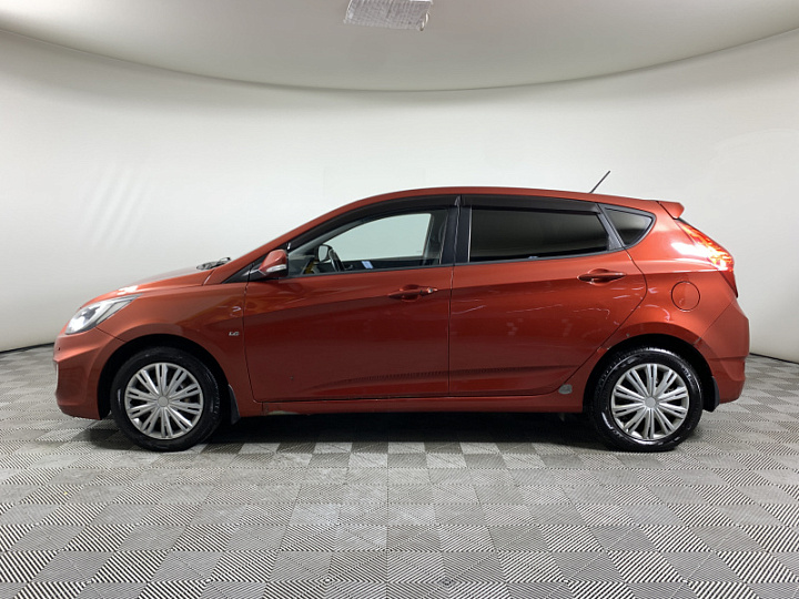 HYUNDAI Solaris 1.6, 2011 года, Автоматическая, КРАСНЫЙ