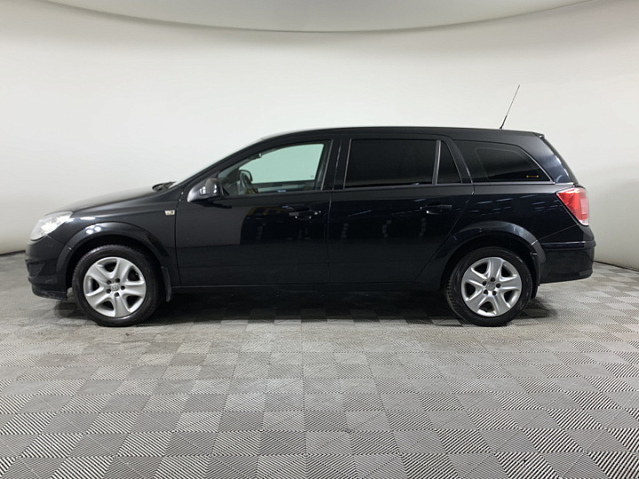 Opel Astra 1.6, 2012 года, Механика, Черный