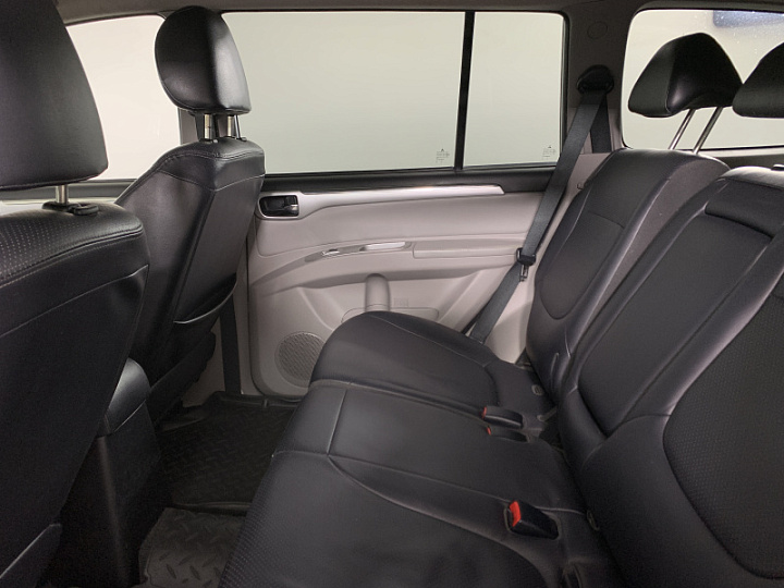 MITSUBISHI Pajero Sport 2.5, 2010 года, Автоматическая, Серебристый