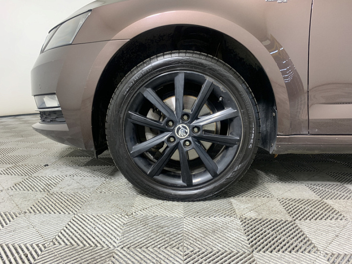 SKODA Octavia 1.4, 2019 года, Робот, КОРИЧНЕВЫЙ
