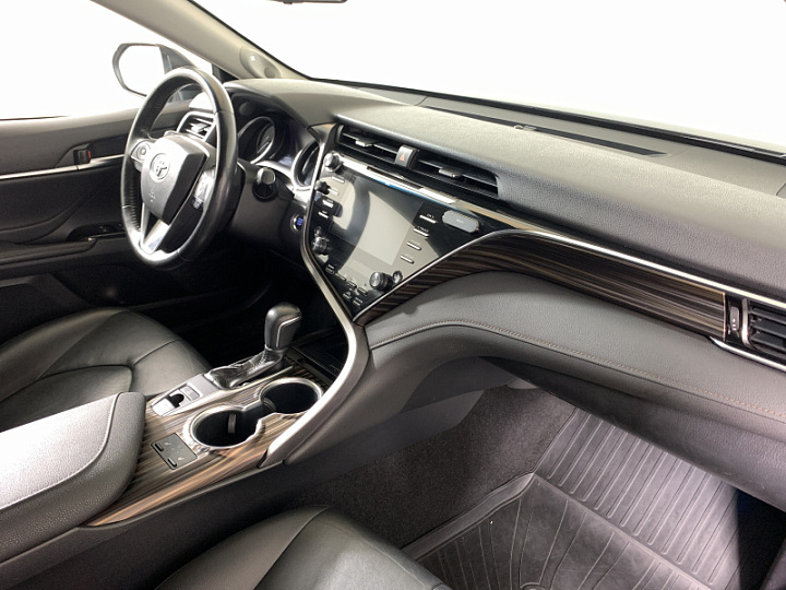 TOYOTA Camry 2.5, 2018 года, Автоматическая, Черный металлик