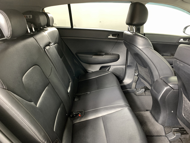 KIA Sportage 1.7, 2016 года, Автоматическая, ЧЕРНЫЙ