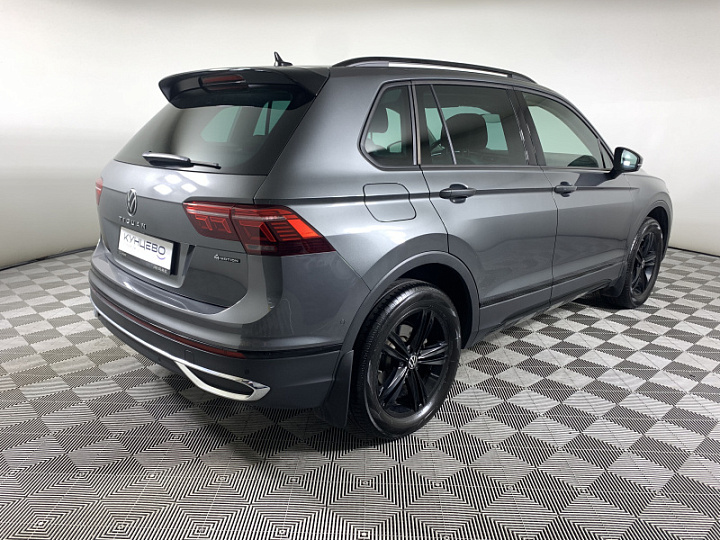 Volkswagen Tiguan 1.4, 2022 года, Робот, Серый