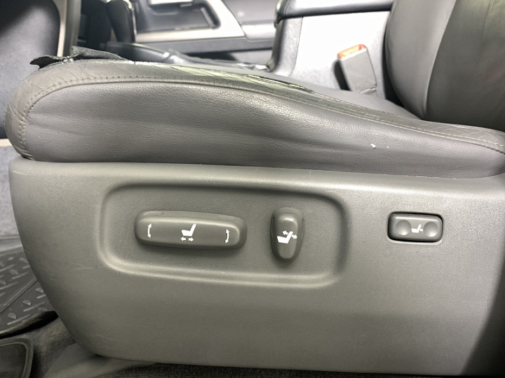 Toyota Land Cruiser 200 4.7, 2008 года, Автоматическая, Черный