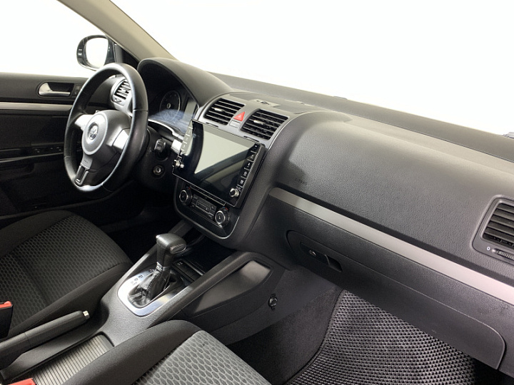 VOLKSWAGEN Jetta 1.6, 2010 года, Автоматическая, ЧЕРНЫЙ