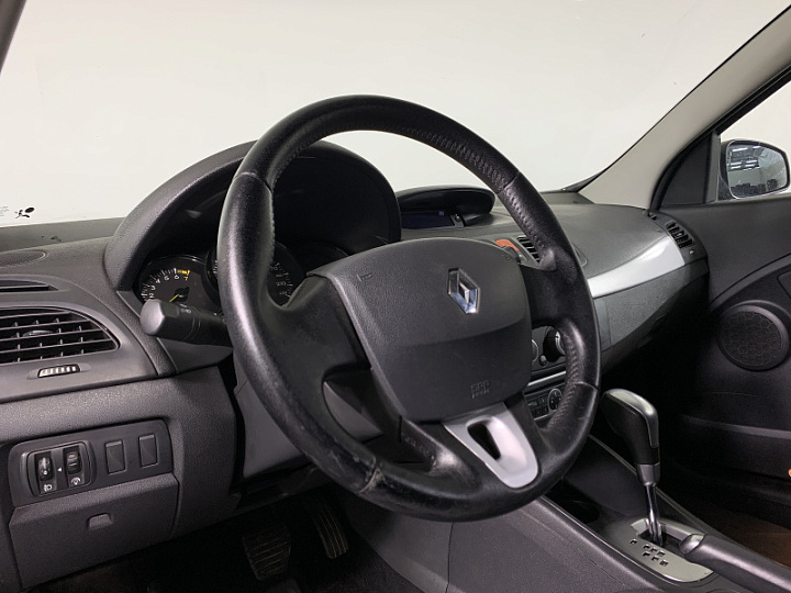 RENAULT Megane 1.6, 2011 года, Автоматическая, СЕРЫЙ