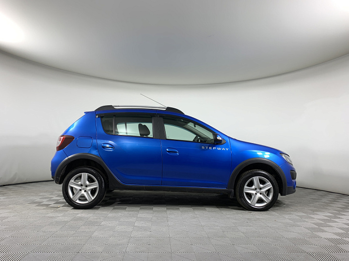 RENAULT Sandero 1.6, 2018 года, Автоматическая, Светло-синий