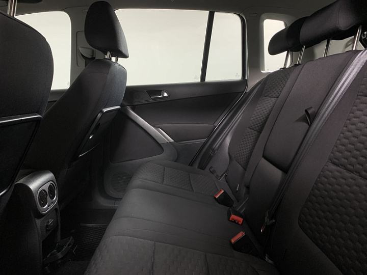 VOLKSWAGEN Tiguan 2, 2009 года, Автоматическая, Серебристый