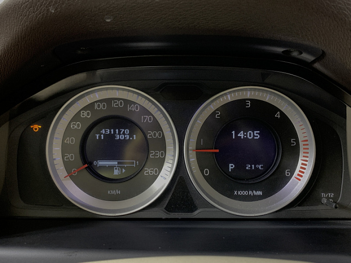 Volvo XC70 2.4, 2011 года, Автоматическая, синий