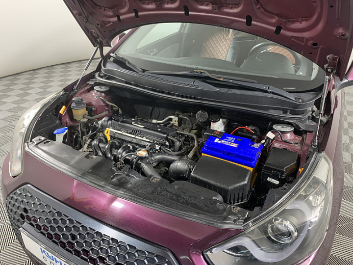 HYUNDAI Solaris 1.6, 2011 года, Механика, ФИОЛЕТОВЫЙ