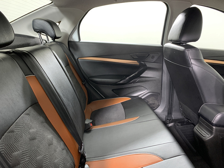 Lada Vesta 1.6, 2023 года, Механика, БЕЛЫЙ