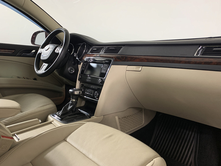 SKODA Superb 2, 2012 года, Робот, Вишневый