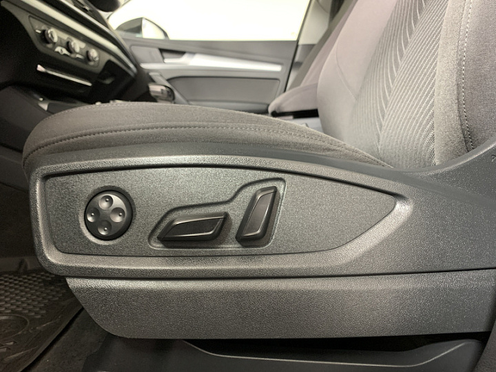 AUDI Q5 2, 2018 года, Робот, ЧЕРНЫЙ