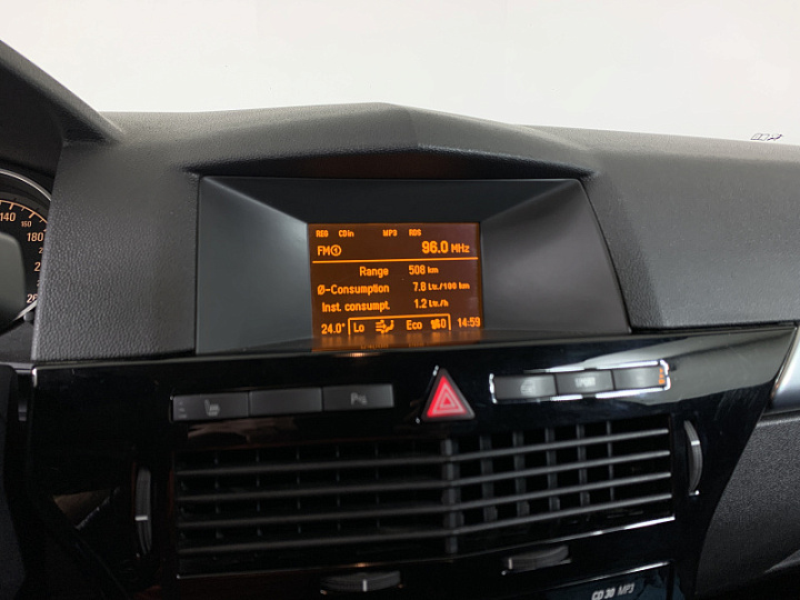 OPEL Astra 1.8, 2012 года, Автоматическая, БЕЛЫЙ