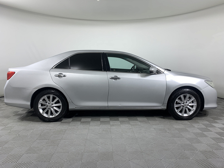 TOYOTA Camry 3.5, 2012 года, Автоматическая, Серебристый