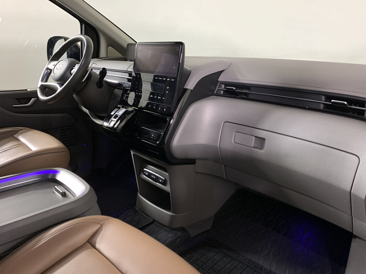 HYUNDAI Staria 2.2, 2022 года, Автоматическая, ЧЕРНЫЙ