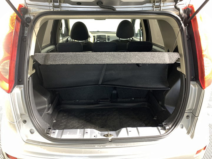 NISSAN Note 1.6, 2006 года, Автоматическая, Серебристый