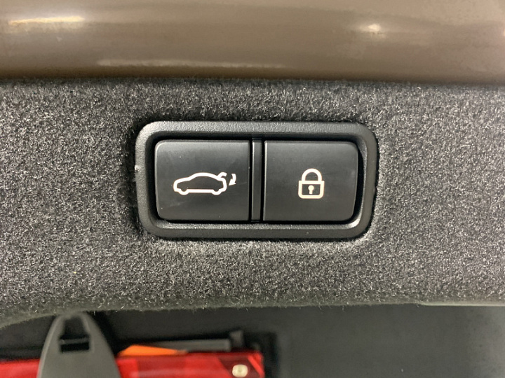 KIA Quoris 3.8, 2014 года, Автоматическая, КОРИЧНЕВЫЙ