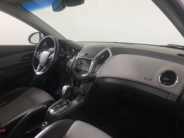 Chevrolet Cruze 1.8, 2013 года, Автоматическая, Белый