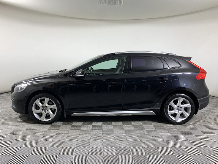 Volvo V40 2, 2014 года, Автоматическая, Черный