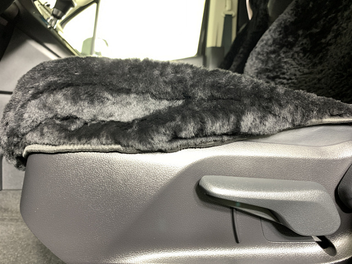 TOYOTA HiAce 2.8, 2020 года, Автоматическая, ЧЕРНЫЙ