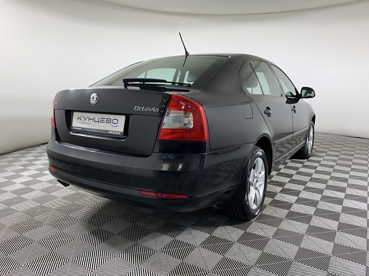 SKODA Octavia 1.8, 2013 года, Автоматическая, ЧЕРНЫЙ