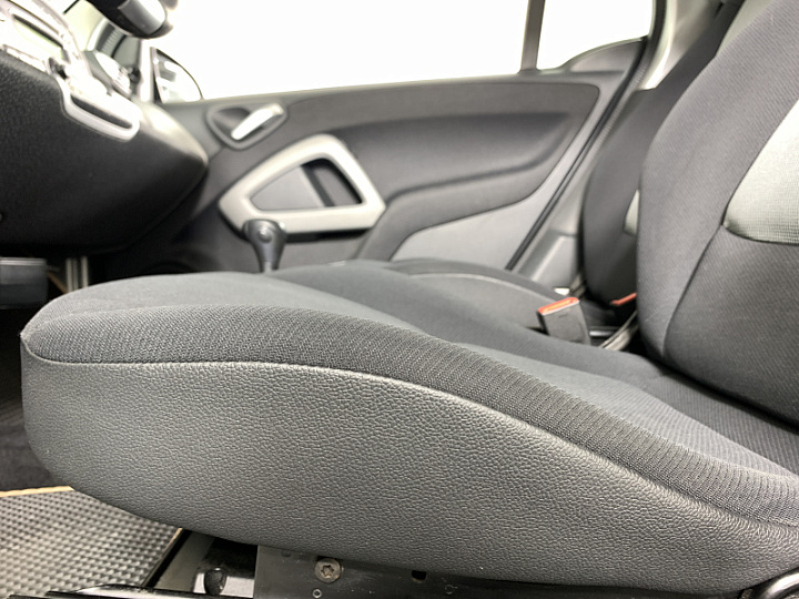 SMART Fortwo 1, 2007 года, Робот, БЕЛЫЙ
