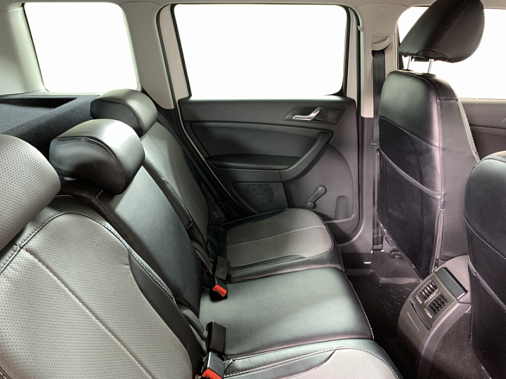 SKODA Yeti 1.8, 2015 года, Робот, БЕЛЫЙ