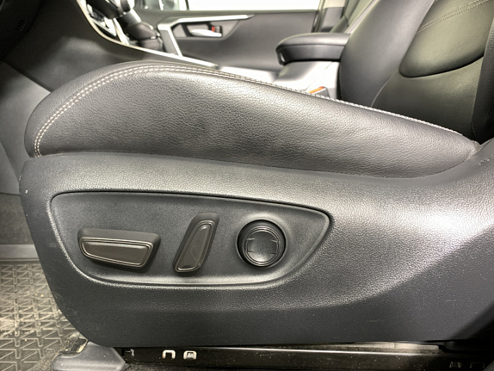 TOYOTA RAV4 2.5, 2020 года, Автоматическая, ЧЕРНЫЙ