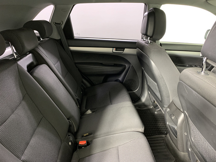 KIA Sorento 2.4, 2013 года, Автоматическая, БЕЖЕВЫЙ