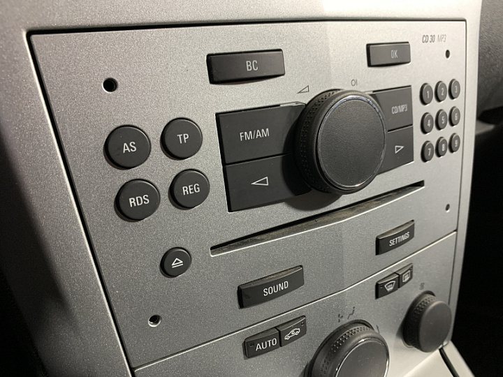 OPEL Astra 1.8, 2010 года, Автоматическая, серо-синий