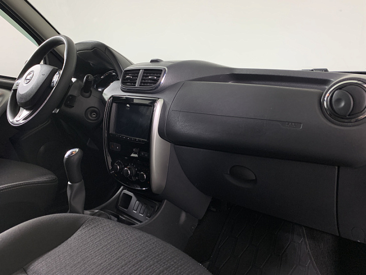 NISSAN Terrano 1.6, 2020 года, Механика, ЧЕРНЫЙ
