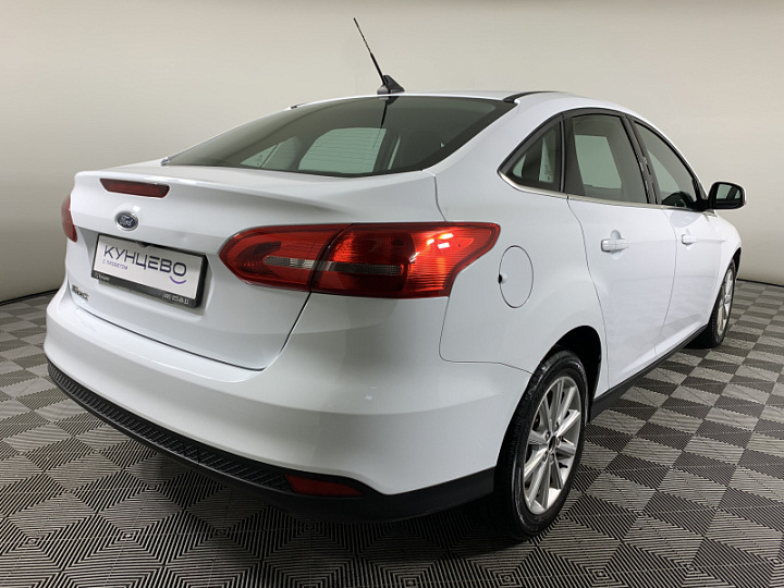 Ford Focus 1.6, 2018 года, Робот, Белый