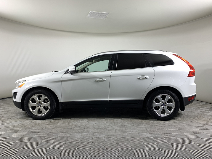 VOLVO XC60 2.4, 2012 года, Автоматическая, БЕЛЫЙ