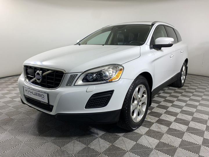 VOLVO XC60 2.4, 2012 года, Автоматическая, БЕЛЫЙ
